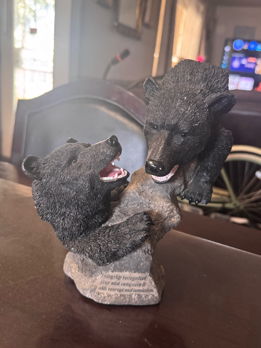 Bear Fight Statue "FEAR, COURAGE, CONVICTION", Sculpture Reverie Collection